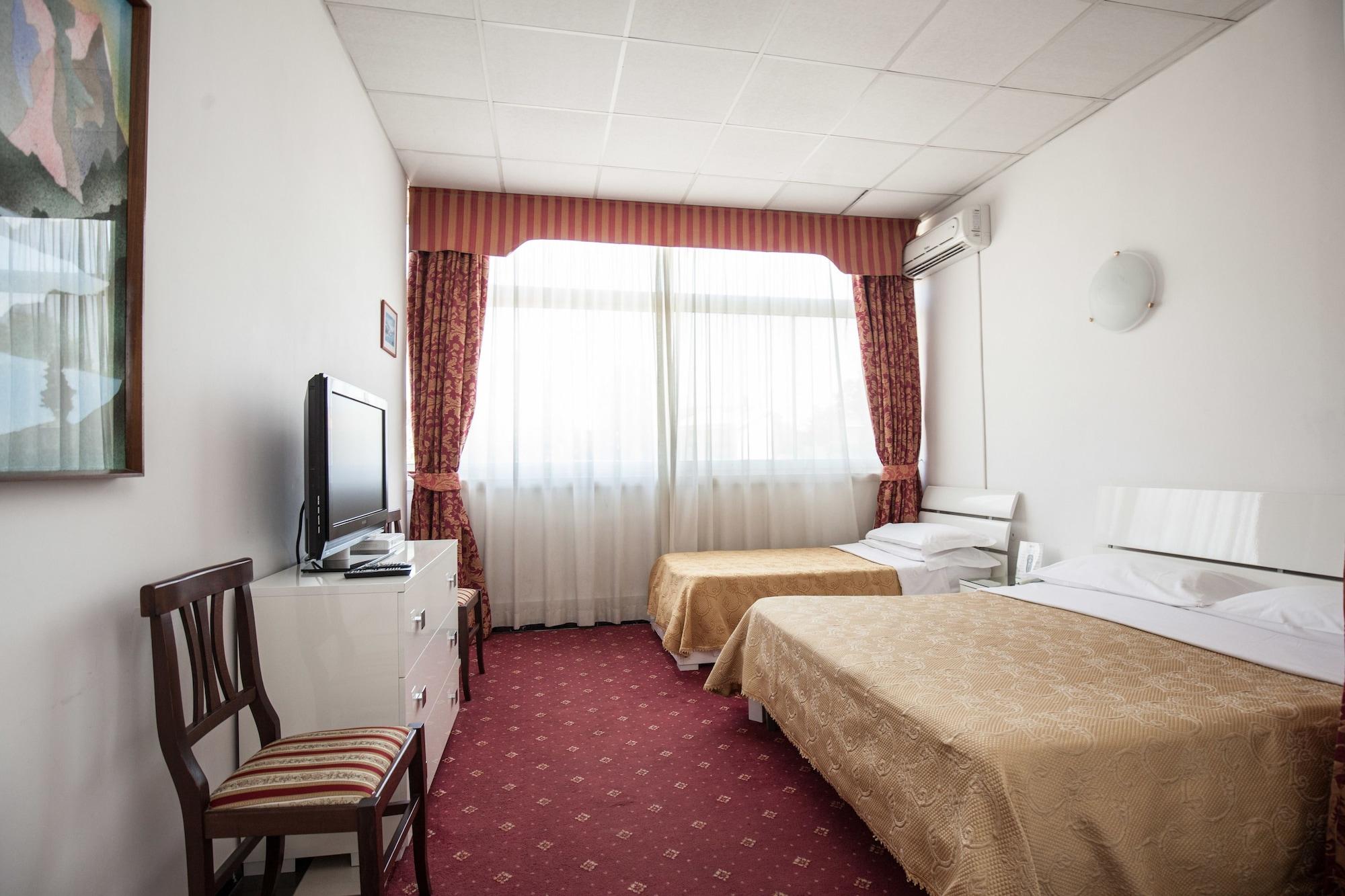 Hotel Giulietta E Romeo Casal Palocco Εξωτερικό φωτογραφία