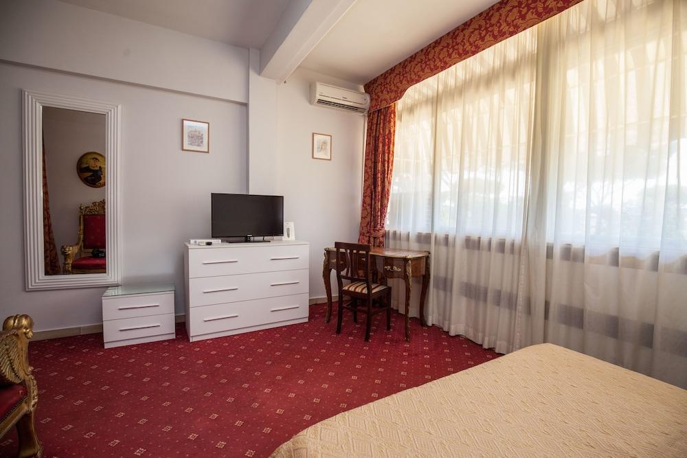 Hotel Giulietta E Romeo Casal Palocco Εξωτερικό φωτογραφία