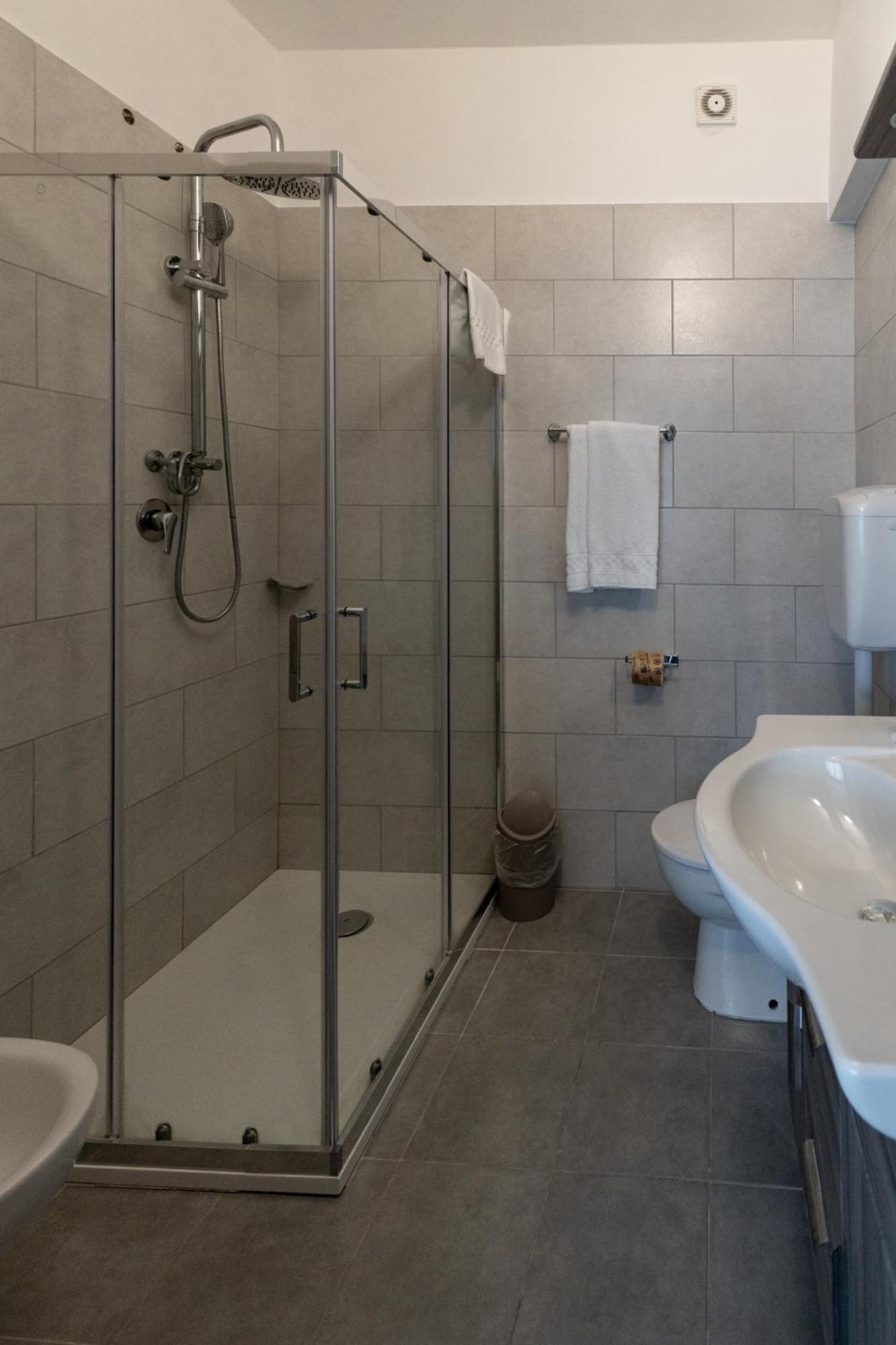 Hotel Giulietta E Romeo Casal Palocco Εξωτερικό φωτογραφία