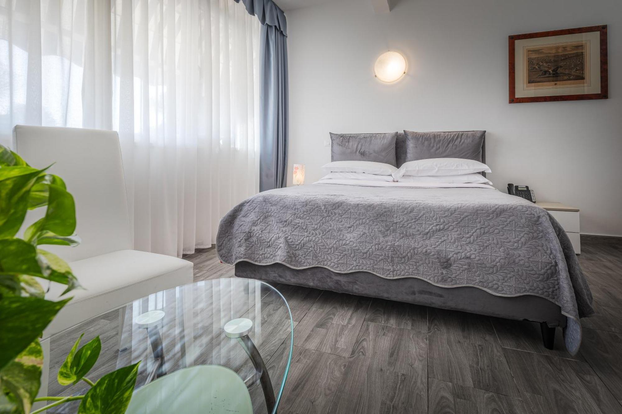 Hotel Giulietta E Romeo Casal Palocco Εξωτερικό φωτογραφία